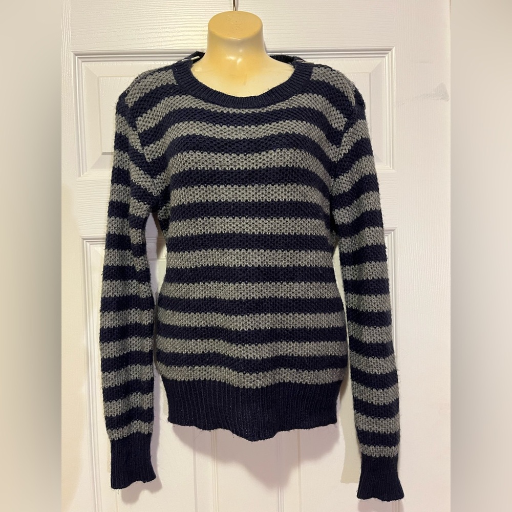 Forever 21 Black and Gray Striped Sweater